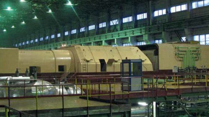 Асинхронизированный турбогенератор Т3 ФСУ-320–2У3 мощностью 320 МВт на блоке № 3 Каширской ГРЭС