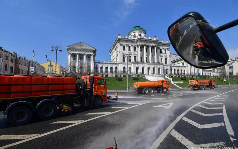 Коммунальную технику Москвы начнут переводить на электрический транспорт