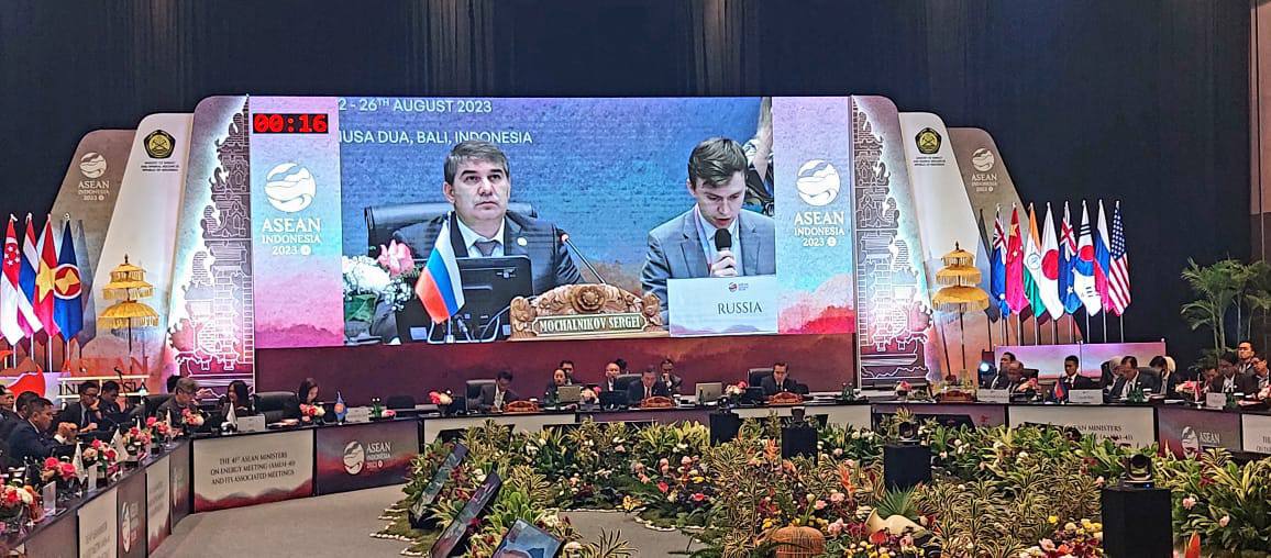 Сергей Мочальников принял участие в 17-й встрече министров энергетики Восточноазиатского саммита
