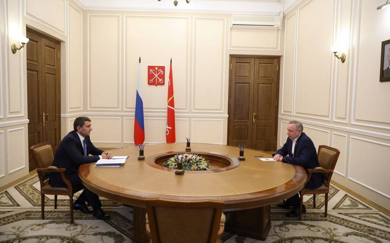 Генеральный директор ПАО «Россети» Андрей Рюмин и губернатор Санкт-Петербурга Александр Беглов