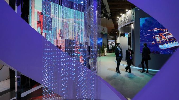 Фото: © Информационный центр Международного форума «Российская энергетическая неделя»